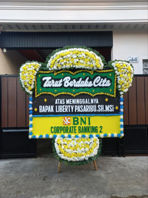 Papan Bunga Duka di Pasar Jambi